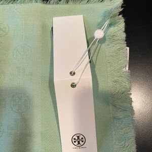 Tory Burch Shaw/wrap